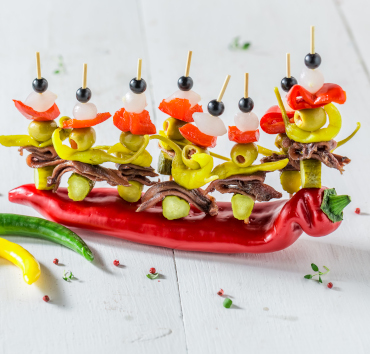 Banderillas deliciosas con anchoas para una fiesta